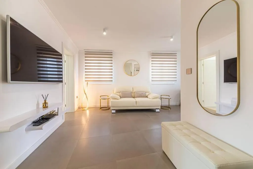 Apartment Elegant Art Deco Home With Balcony Split Croatia